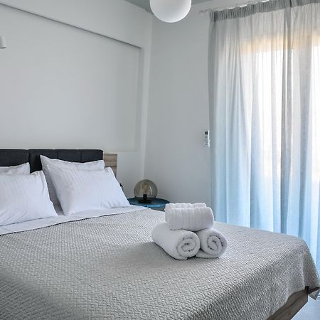 Pharos Apartments Gavrio Esterno foto