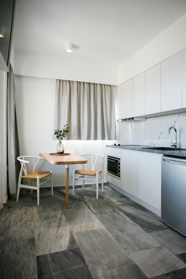 Pharos Apartments Gavrio Esterno foto